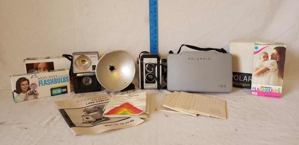 Vintage Cameras & Flash w/ Bulbs