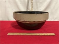 Crock bowl