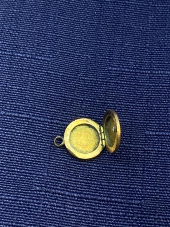 Sterling Silver locket pendant