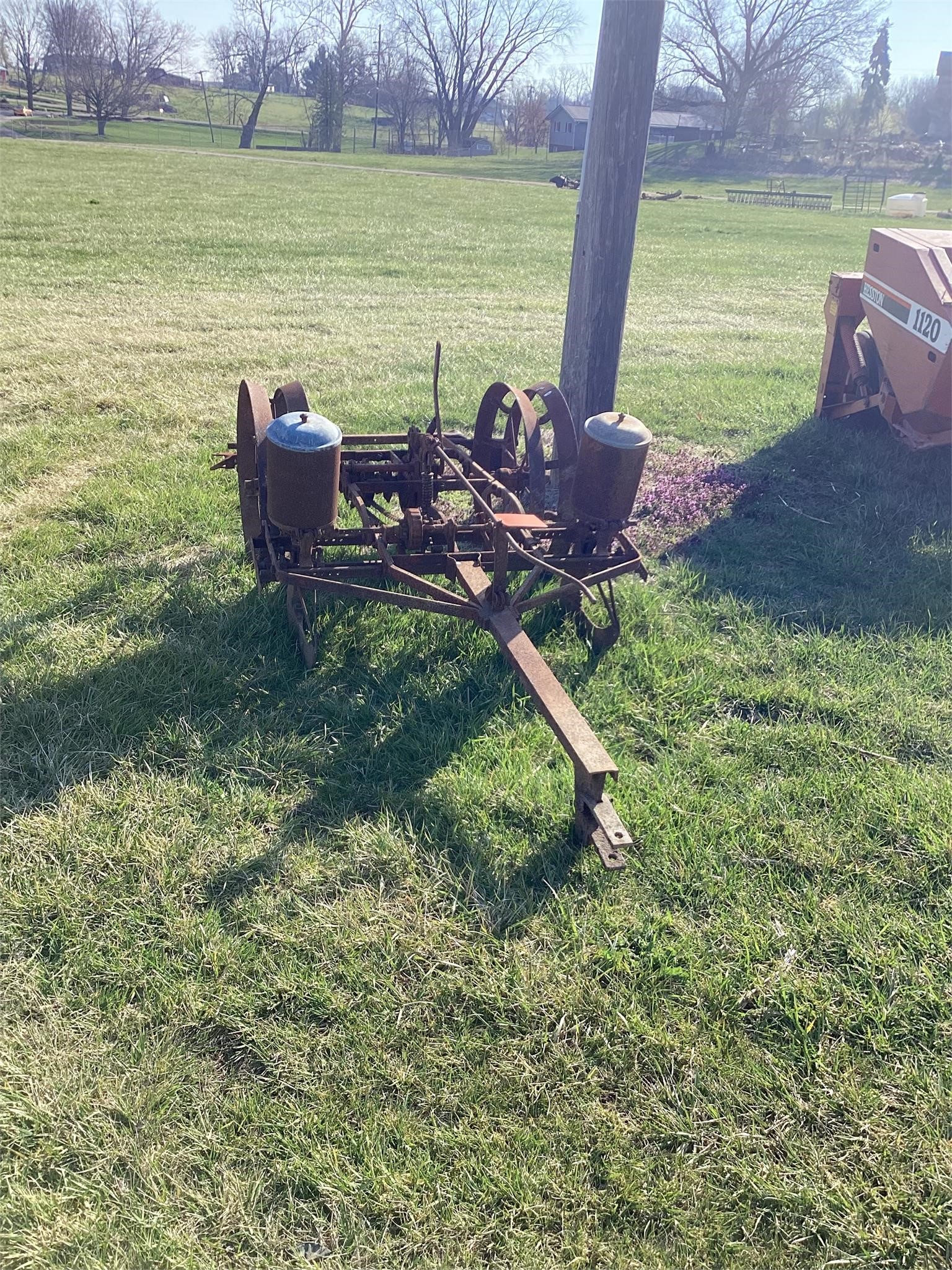 2-row planter- antique