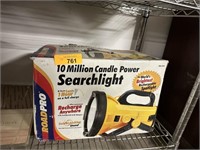 ROADPRO SEARCHLIGHT SPOTLIGHT 10 MILL CANDLE POWER