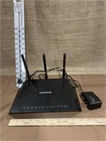Netgear R6400 WiFi router-tested, antennaX