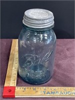 Blue ball mason jar quart