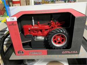 Scale Models Case IH McCormick Farmall H, 1/8,