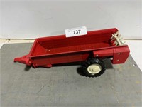 Red Ertl spreader