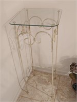 Iron Glass Top Plant Stand
36×14×14