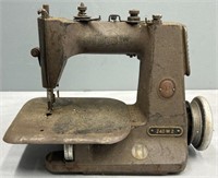 Singer Sewing Machine 240W2