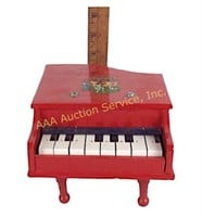Small toy piano