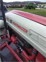 1959 Ford 801 Powermaster
Gas engine, runs good