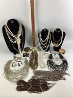 Mixed Contemporary Costume Jewelry Lot, Necklaces