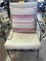 Outdoor patio chair 33in x 22in x 29in with decor