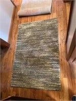 2 Clean, Fluffy Green Bedroom Rugs