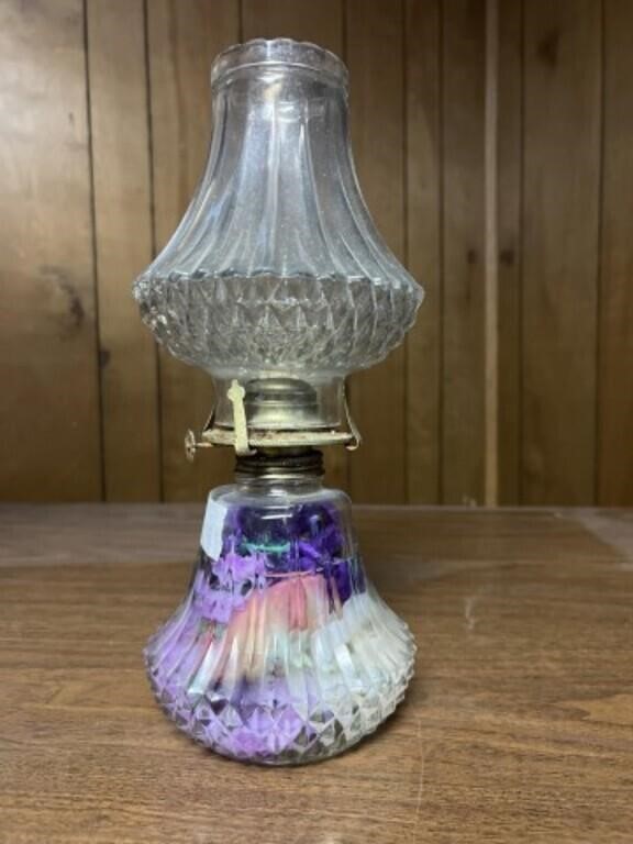 Oil lamp with extra oil
