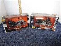 2-- 1:18 DIECAST HARLEY DAVIDSON MOTORCYCLES