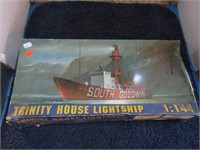 TRINITY HOUSE LIGHT SHIP MODEL KIT