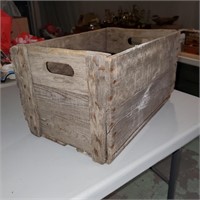 Old Fashion Wooden Crate