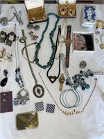 Assorted Costume Jewelry, Clip on Earrings,