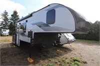 UNUSED 2022 Palomino Truck Camper HS-2912 5th 4X4S