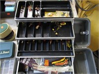 VINTAGE TACKLE BOX W/ FLY LURES, ETC