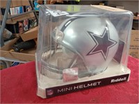 signed cowboys mini helmet Mel