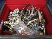 TREASURE CHEST BOX W/ COSTUME JEWELRY