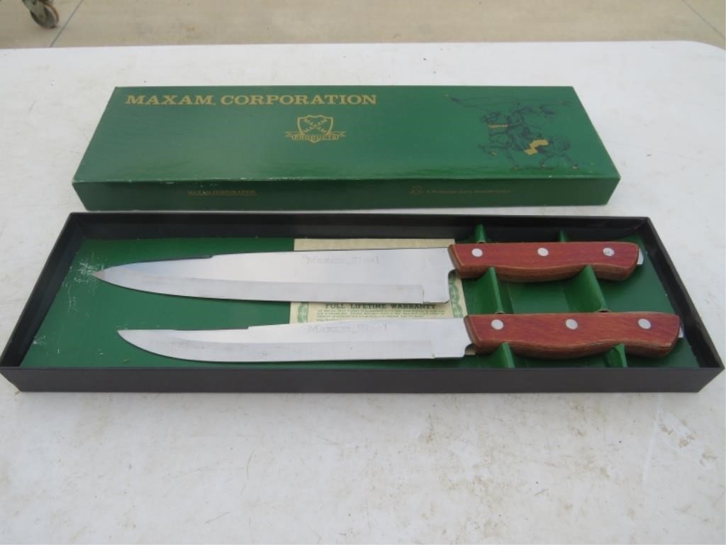 Vintage Maxxam Knife Set