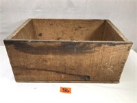Vintage Fowler Muir Peach Crate