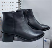 11-11.5 Ecco Leather Black Boot