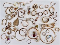 LOT OF MISC JEWELRY