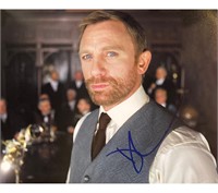 Daniel Craig Signed Movie Photo. GFA Authenticated
