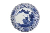 JAPANESE BLUE & WHITE PORCELAIN IMARI CHARGER DISH