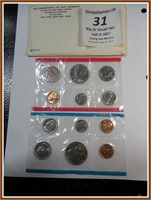 1972 US MINT UNCIRCULATED COIN SET