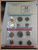 1972 US MINT UNCIRCULATED COIN SET