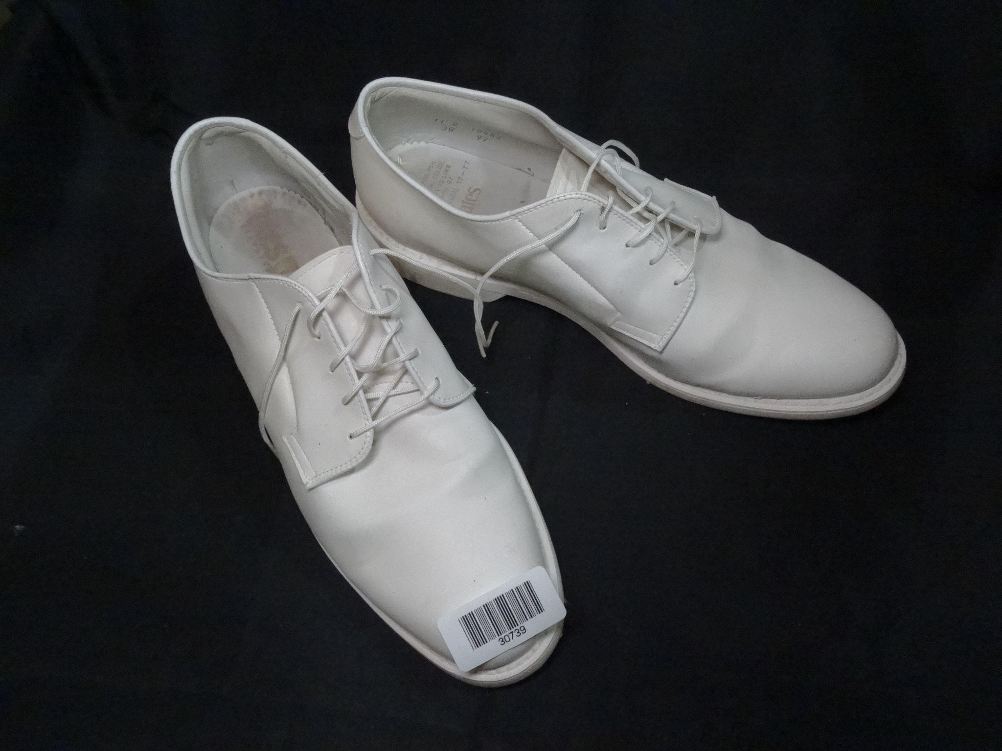 Men's 11 White Bates Men's Shoes