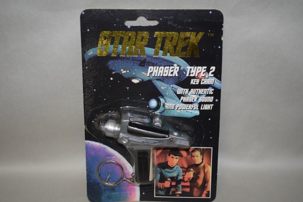 1996 Star Trek Phaser Type 2 Key Chain in Pkg