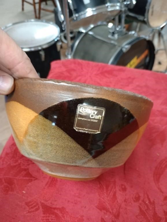 pottery craft bowl has crack