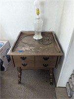 End Table with Lamp