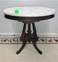 nice oval  parlor table (see description)
