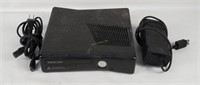 Xbox 360 Game System, Powers On