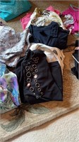 Ladies clothing size medium to ex-large