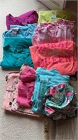 Ladies shorts and shirts size lg-ex large