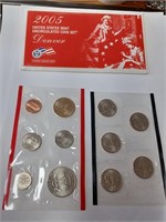 2005 United States Mint Uncirculated Coin Set -