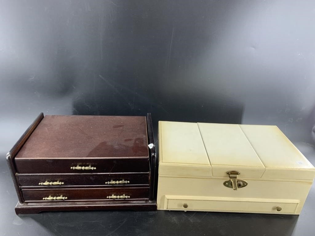 2 Nice jewelry boxes