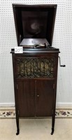 sonata phonograph #3431 w/record storage