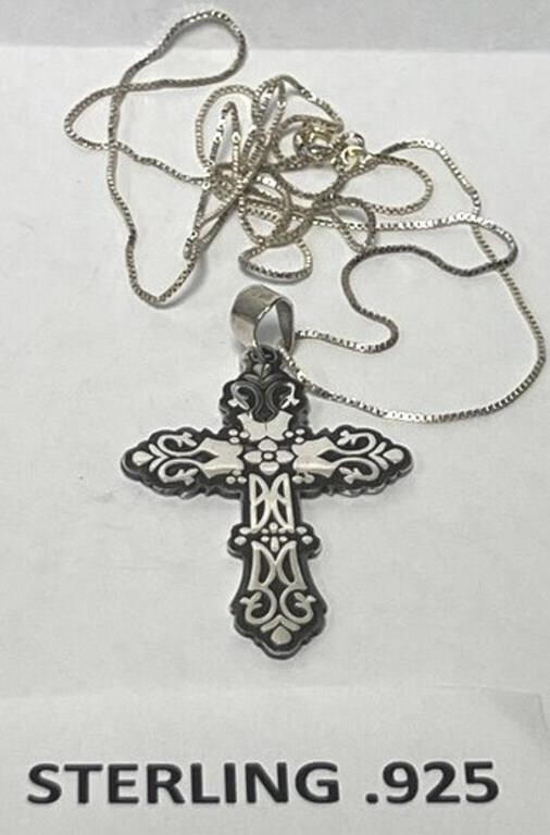 P - STERLING SILVER CROSS PENDANT NECKLACE (27P)