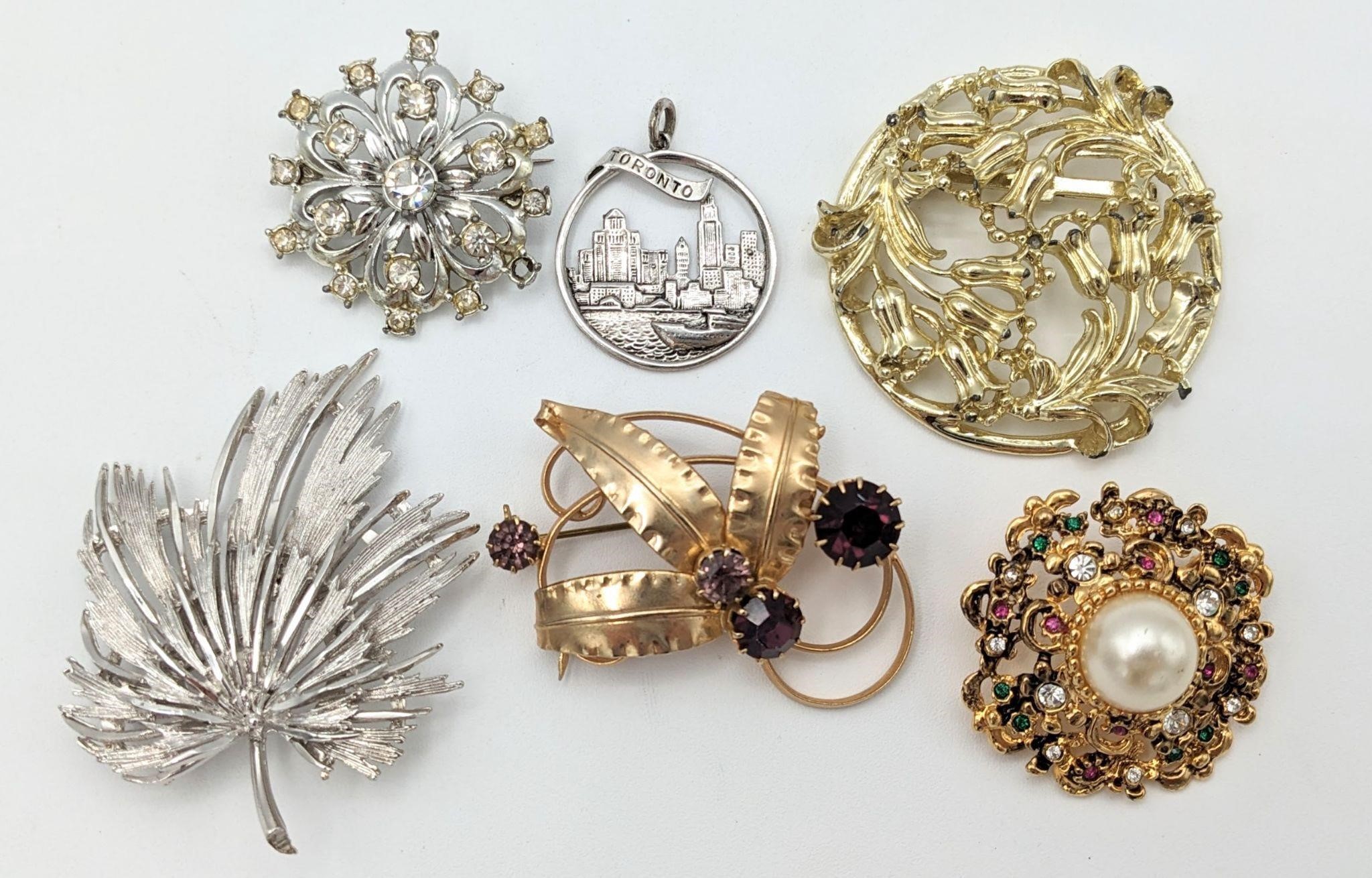 Lot Of Vintage Brooches And A Toronto Pendant