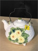3 Footed Teapot Old Japan