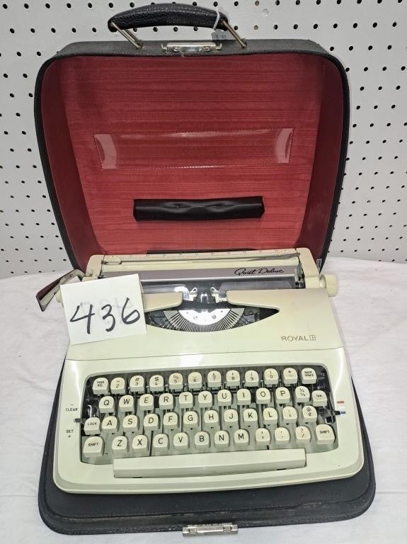 royal typewriter in case