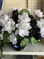 BLACK & WHITE FAUX FLOWER ARRANGEMENT