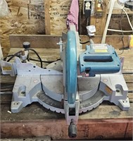 Makita Miter Saw - works